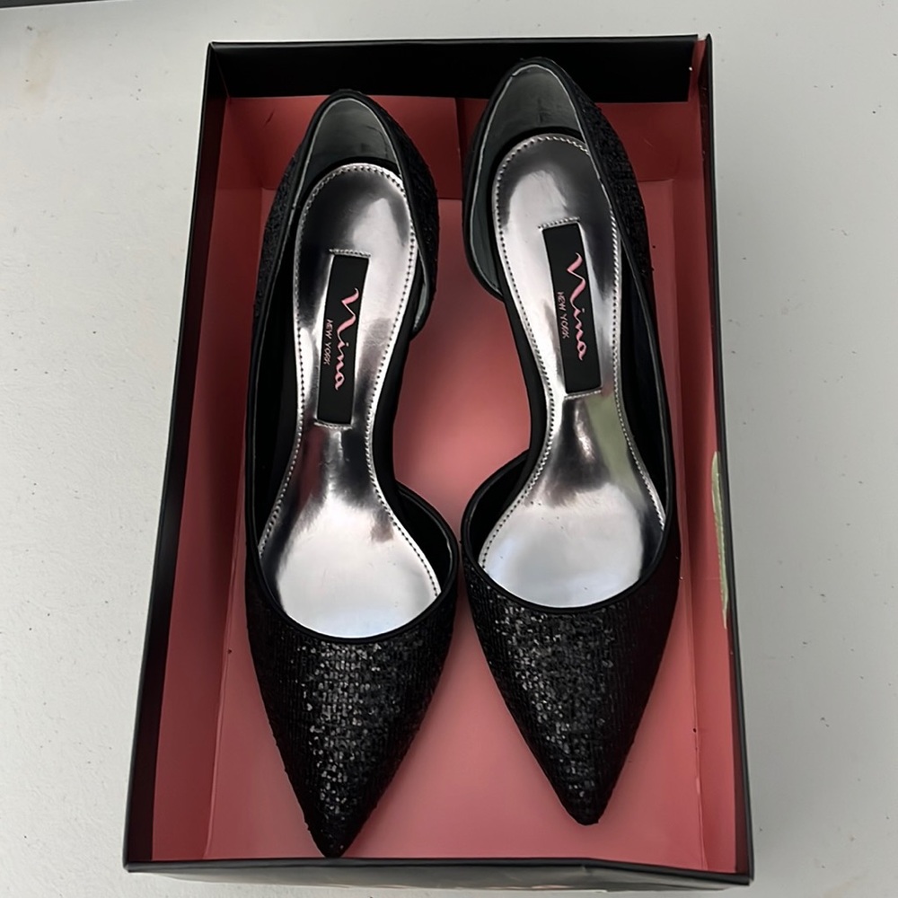 NINA - black glitter heels- excellent used condition - size 6 - heel 2.5”